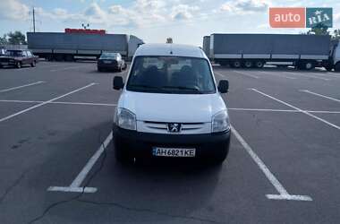 Грузовой фургон Peugeot Partner 2010 в 