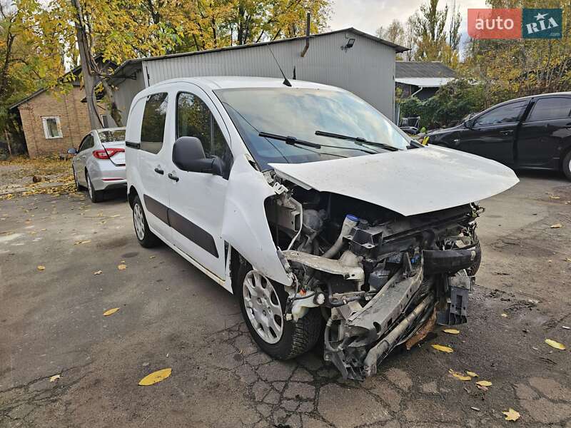 Минивэн Peugeot Partner 2011 в Киеве