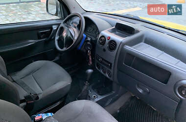 Минивэн Peugeot Partner 2004 в  фото 9 Минивэн Peugeot Partner 2004 в