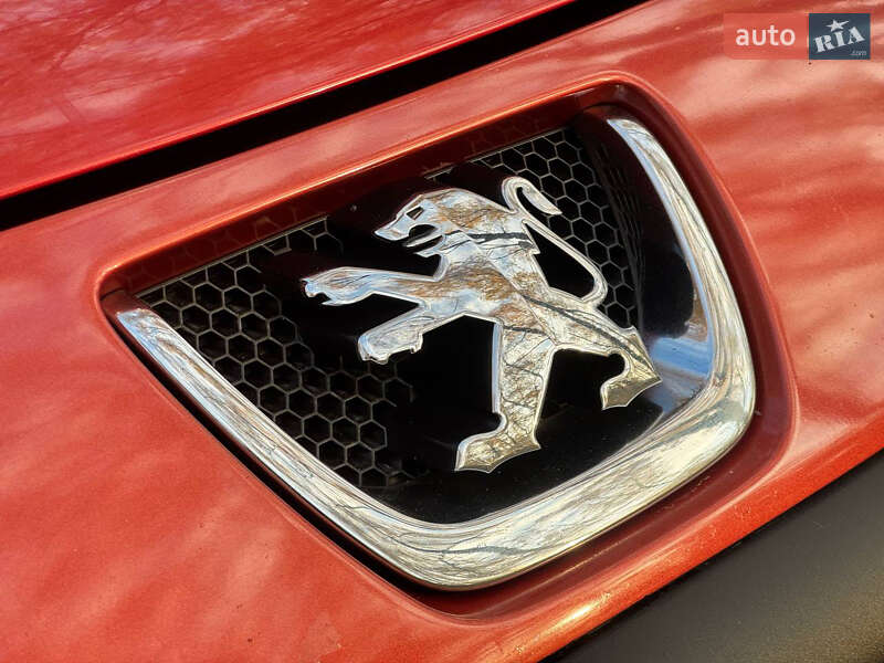 Мінівен Peugeot Partner 2010 в Охтирці