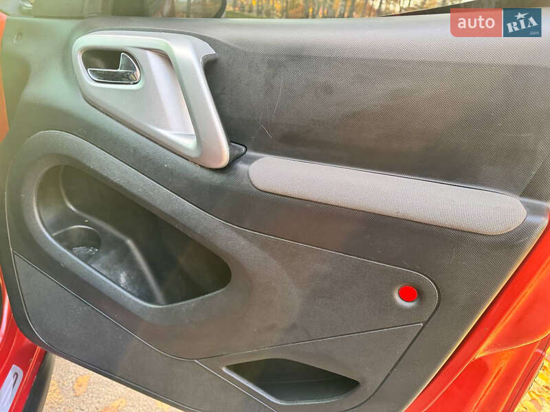 Мінівен Peugeot Partner 2010 в Охтирці