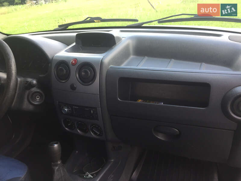 Грузовой фургон Peugeot Partner 2005 в Коломые