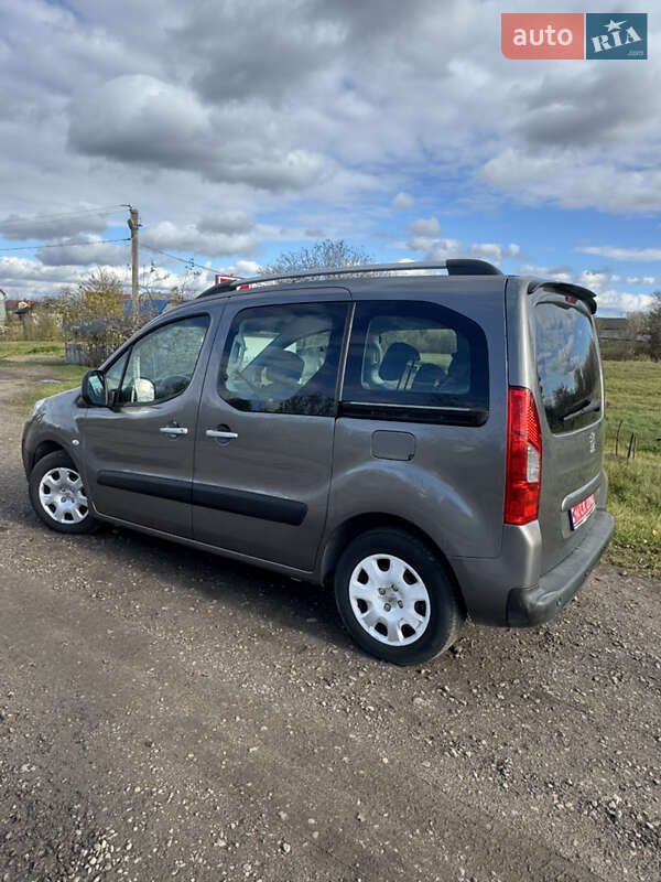 Мінівен Peugeot Partner 2011 в Калуші