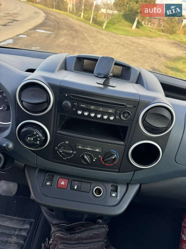 Мінівен Peugeot Partner 2011 в Калуші