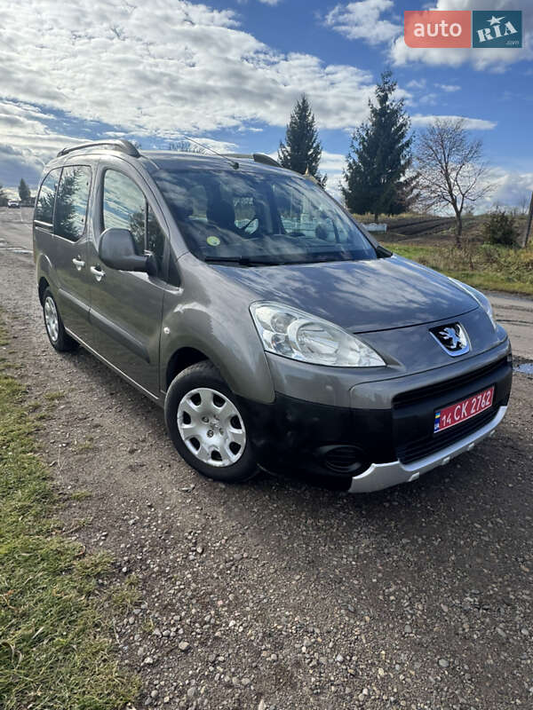 Мінівен Peugeot Partner 2011 в Калуші