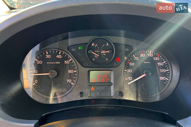 Грузовой фургон Peugeot Partner 2014 в Ивано-Франковске