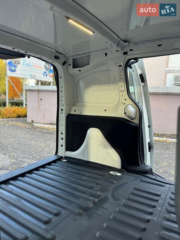 Минивэн Peugeot Partner 2017 в Каменском