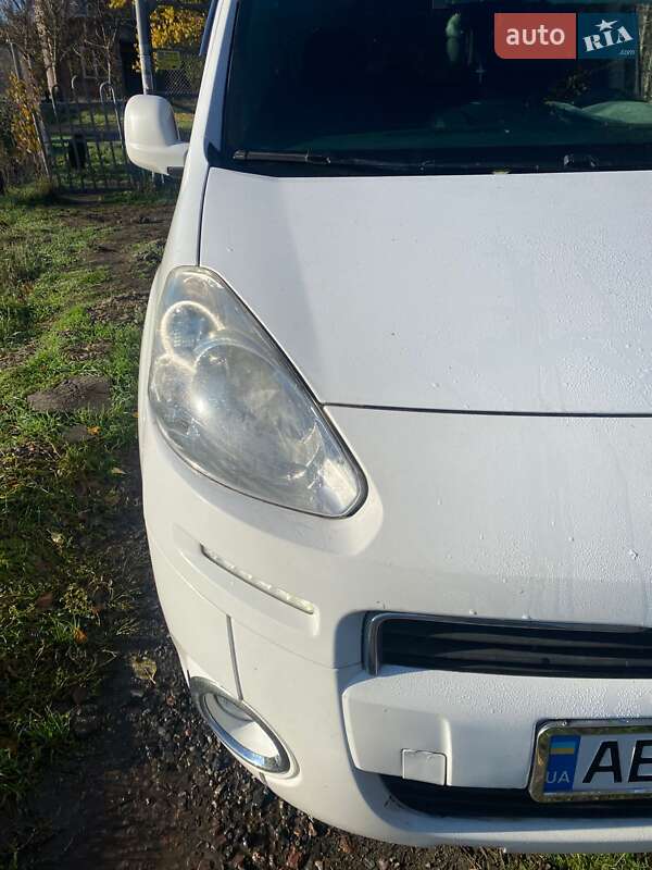 Минивэн Peugeot Partner 2013 в Кривом Роге