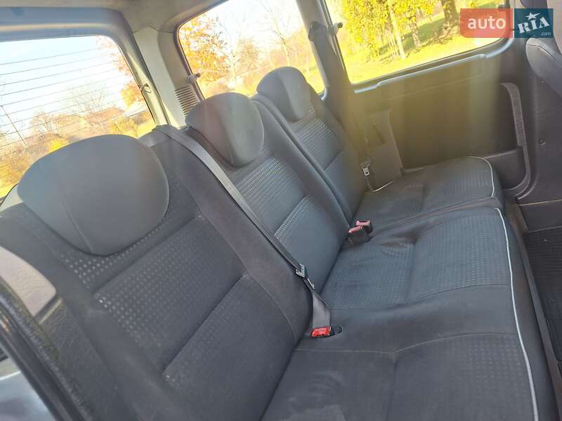 Мінівен Peugeot Partner 2007 в Чернівцях фото 18 Мінівен Peugeot Partner 2007 в Чернівцях