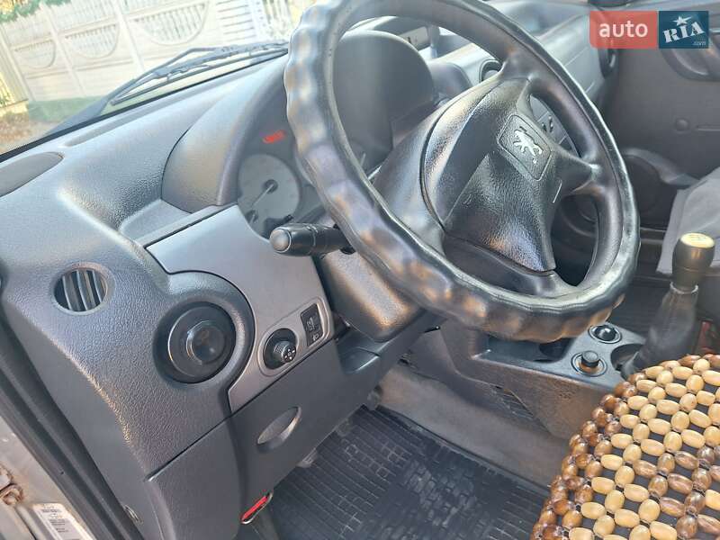 Мінівен Peugeot Partner 2007 в Чернівцях фото 28 Мінівен Peugeot Partner 2007 в Чернівцях