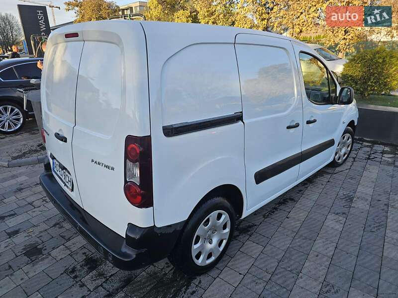 Грузовой фургон Peugeot Partner 2014 в Ужгороде