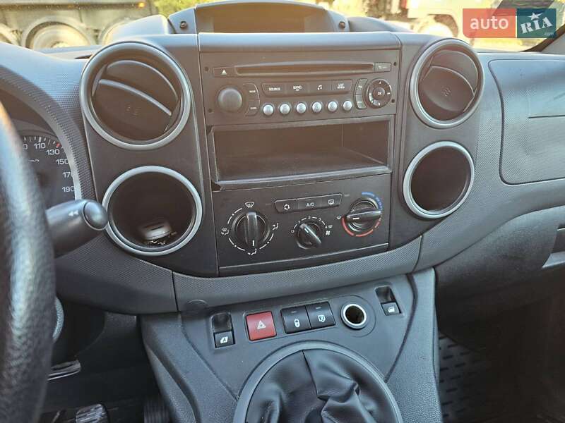 Грузовой фургон Peugeot Partner 2014 в Ужгороде