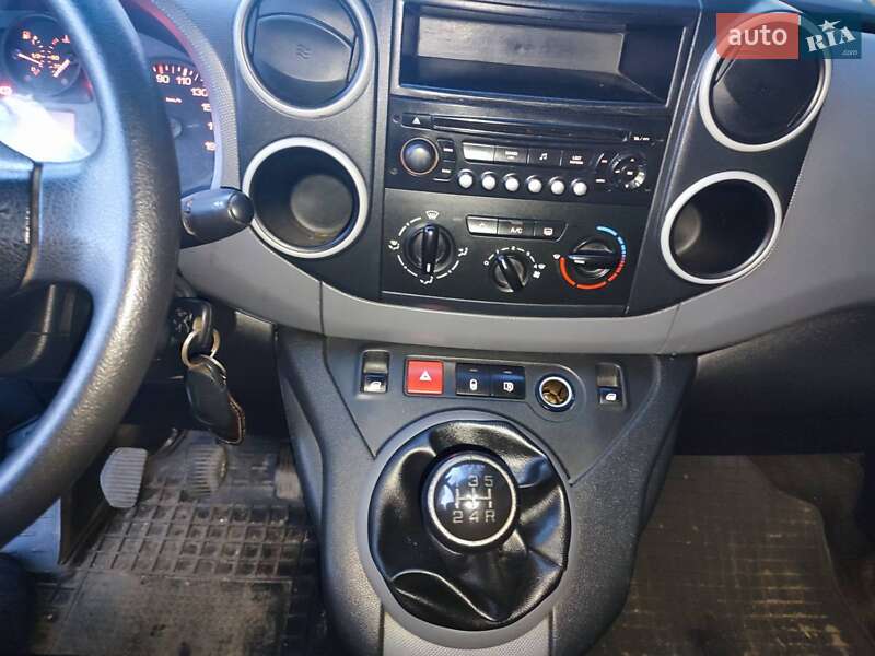 Мінівен Peugeot Partner 2010 в Теофіполі