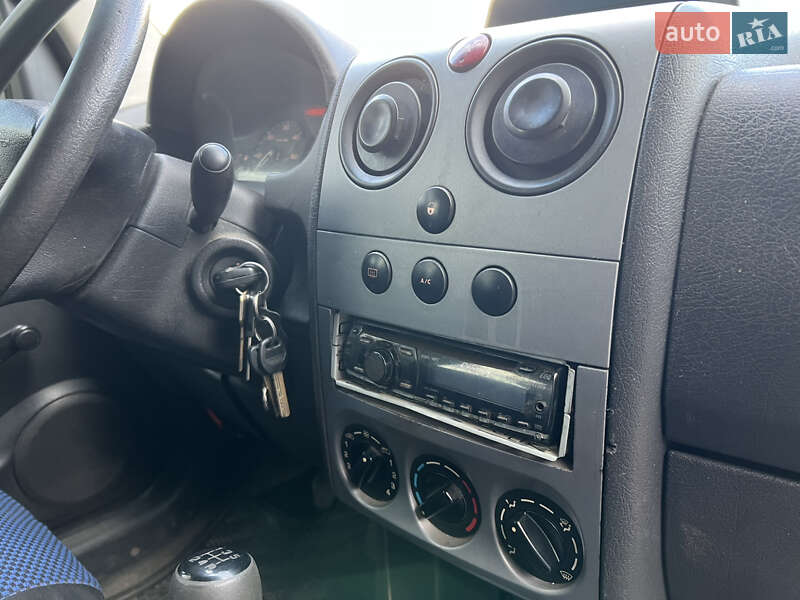 Минивэн Peugeot Partner 2004 в Болехове фото 9 Минивэн Peugeot Partner 2004 в Болехове