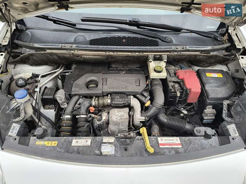 Вантажний фургон Peugeot Partner 2012 в Тернополі фото 12 Вантажний фургон Peugeot Partner 2012 в Тернополі