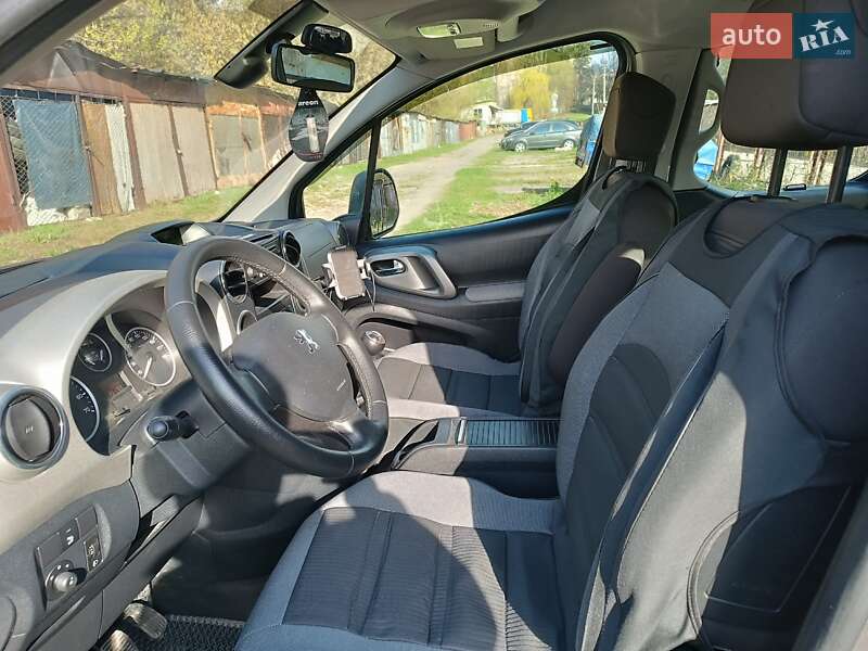 Минивэн Peugeot Partner 2009 в Киеве фото 10 Минивэн Peugeot Partner 2009 в Киеве