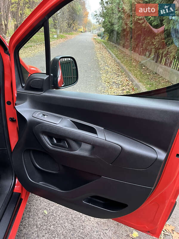 Грузовой фургон Peugeot Partner 2019 в Луцке фото 27 Грузовой фургон Peugeot Partner 2019 в Луцке