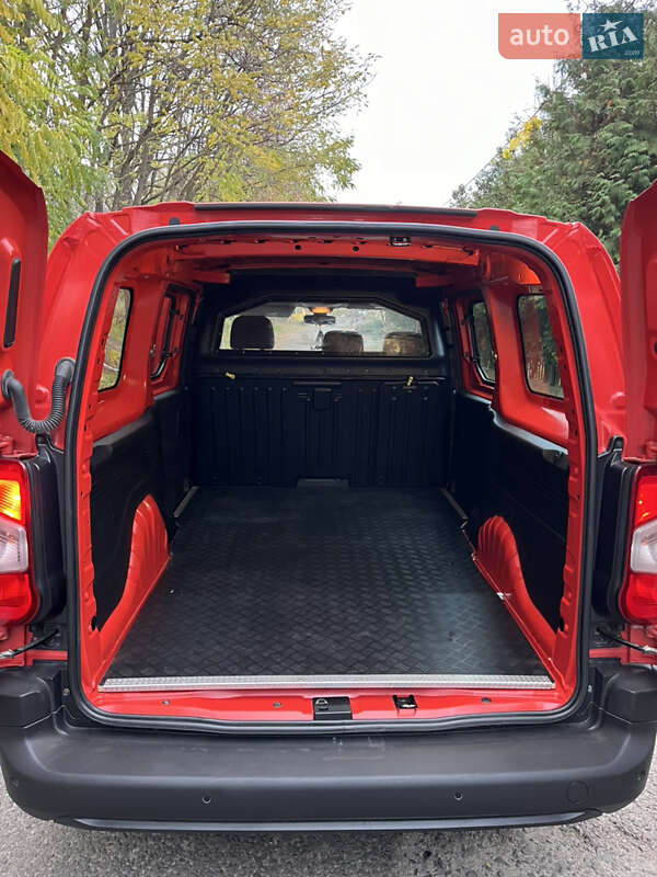 Грузовой фургон Peugeot Partner 2019 в Луцке фото 32 Грузовой фургон Peugeot Partner 2019 в Луцке