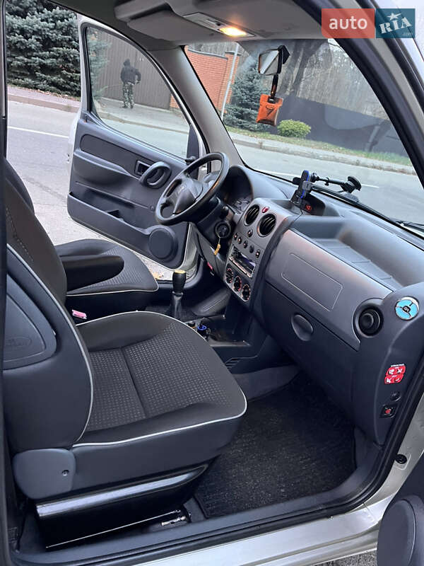 Мінівен Peugeot Partner 2007 в Києві