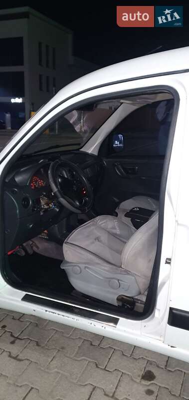 Минивэн Peugeot Partner 2004 в Черновцах