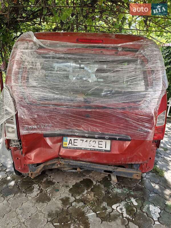 Минивэн Peugeot Partner 2010 в Днепре фото 5 Минивэн Peugeot Partner 2010 в Днепре