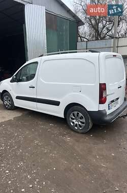 Грузовой фургон Peugeot Partner 2015 в Черновцах