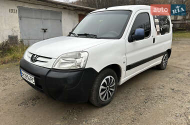 Вантажний фургон Peugeot Partner 2008 в Львові