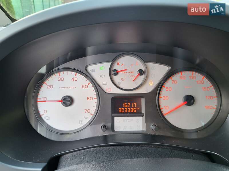 Минивэн Peugeot Partner 2012 в Черновцах