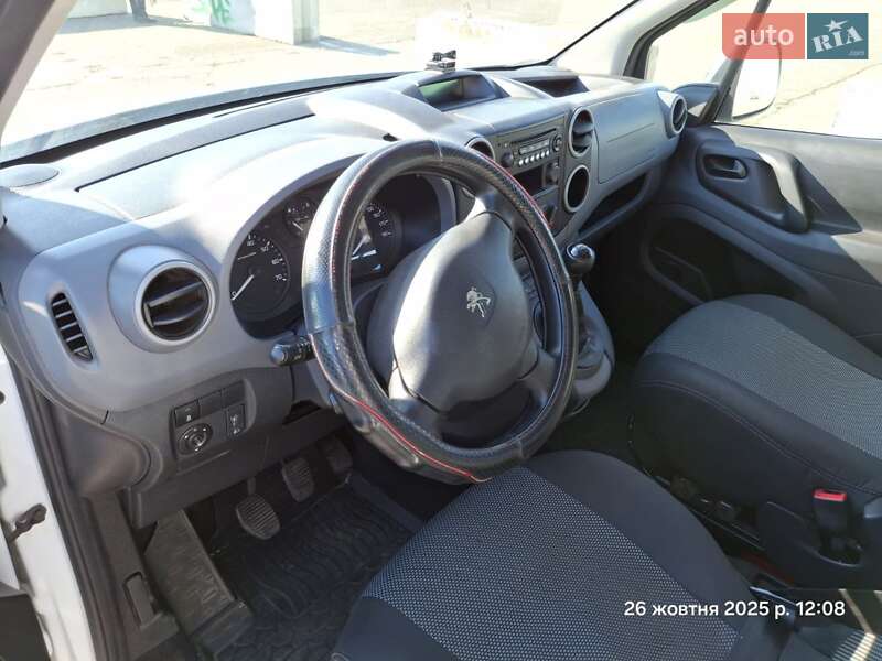 Минивэн Peugeot Partner 2017 в Киеве фото 14 Минивэн Peugeot Partner 2017 в Киеве