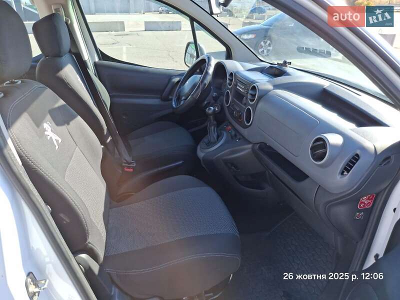 Минивэн Peugeot Partner 2017 в Киеве фото 15 Минивэн Peugeot Partner 2017 в Киеве