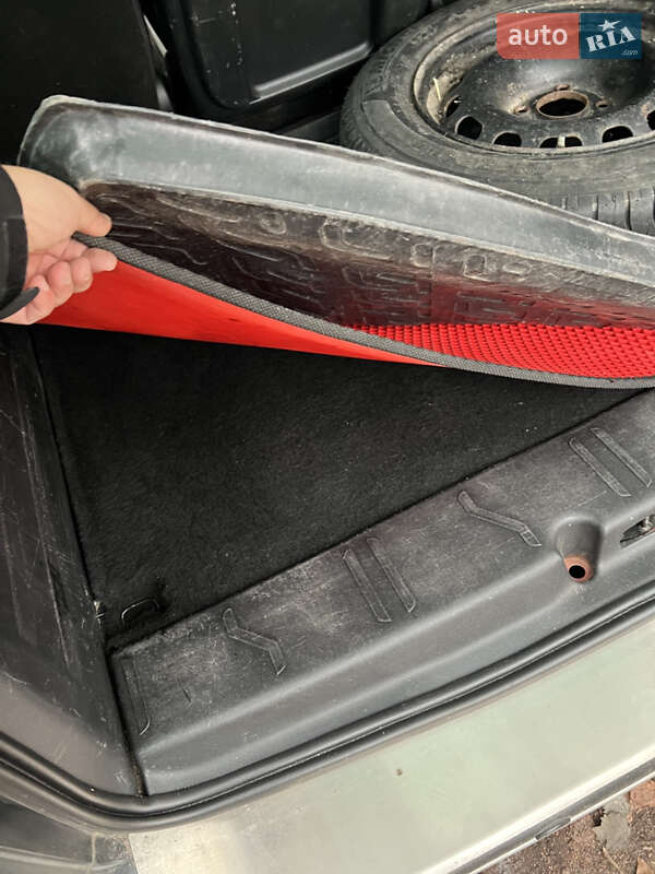 Минивэн Peugeot Partner 2010 в Киеве фото 16 Минивэн Peugeot Partner 2010 в Киеве