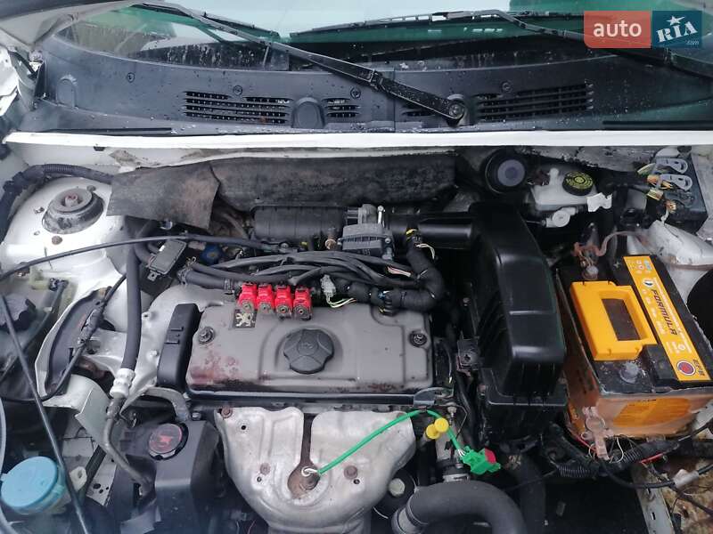 Грузовой фургон Peugeot Partner 2006 в Виннице