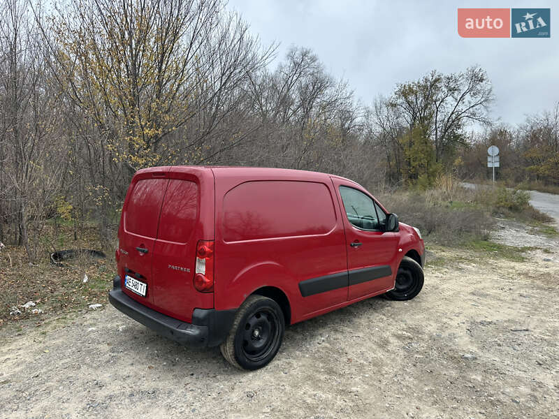 Грузовой фургон Peugeot Partner 2010 в Днепре