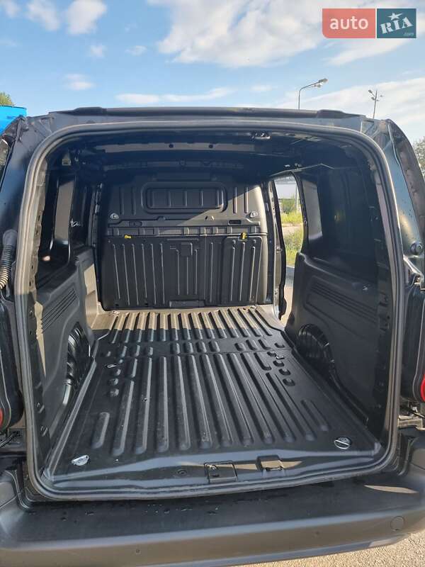 Грузовой фургон Peugeot Partner 2020 в Киеве