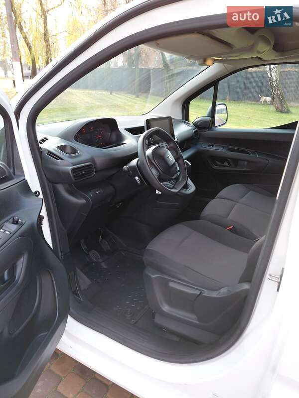 Вантажопасажирський фургон Peugeot Partner 2020 в Києві