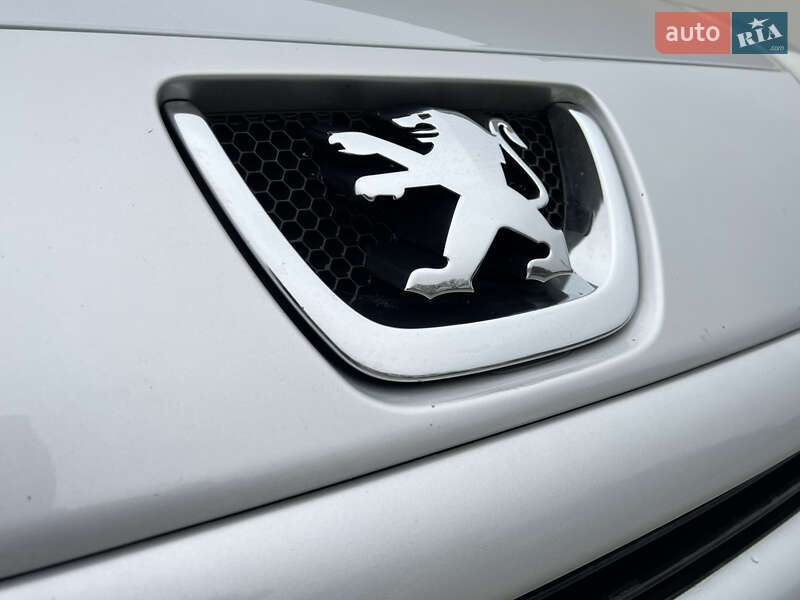 Мінівен Peugeot Partner 2011 в Луцьку