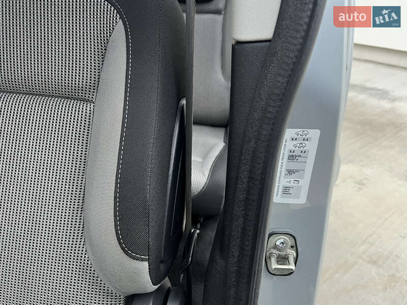 Мінівен Peugeot Partner 2011 в Луцьку