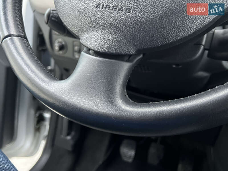 Мінівен Peugeot Partner 2011 в Луцьку