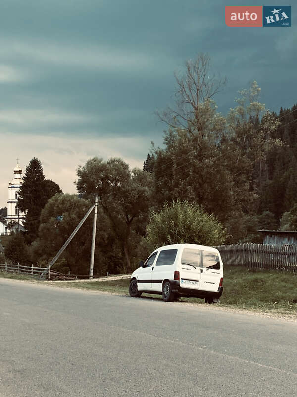 Минивэн Peugeot Partner 1998 в Путиле