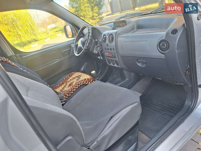 Мінівен Peugeot Partner 2007 в Чернівцях фото 20 Мінівен Peugeot Partner 2007 в Чернівцях