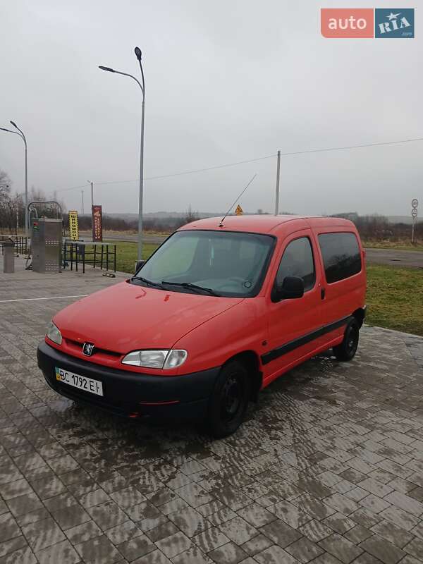 Минивэн Peugeot Partner 2000 в Судовой Вишне