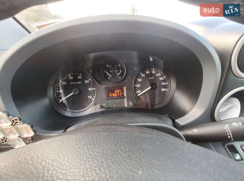 Вантажний фургон Peugeot Partner 2012 в Лохвиці фото 8 Вантажний фургон Peugeot Partner 2012 в Лохвиці