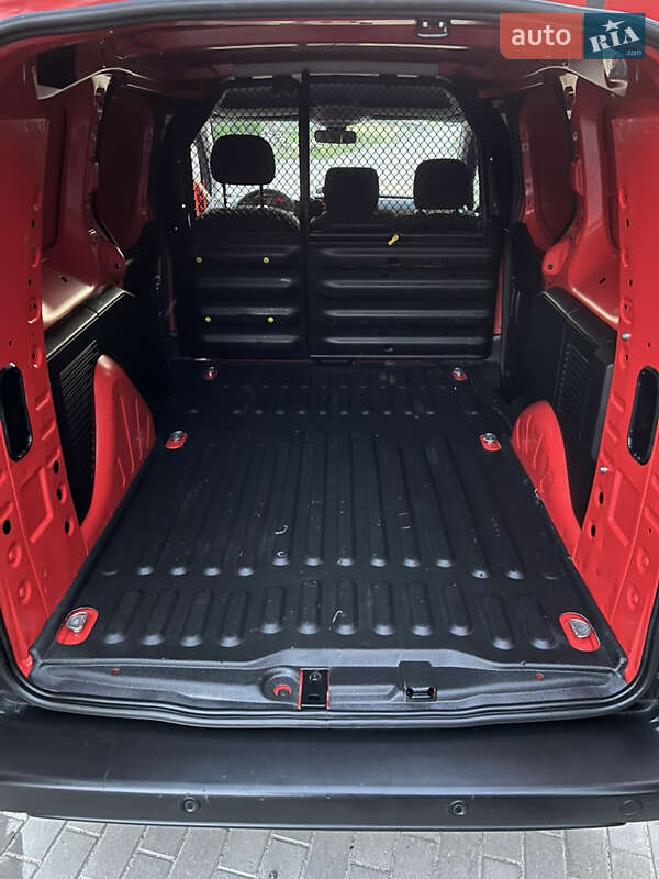 Грузовой фургон Peugeot Partner 2018 в Хмельницком