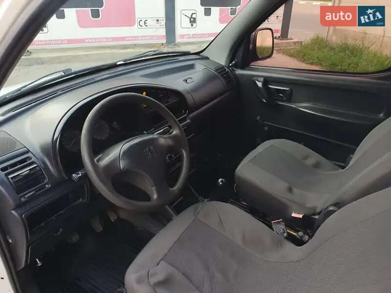 Минивэн Peugeot Partner 1998 в Стрые