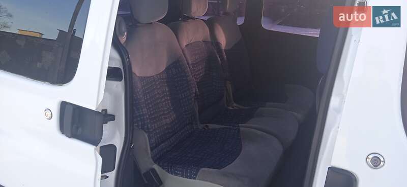 Мінівен Peugeot Partner 2003 в Славуті