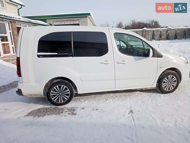 Вантажний фургон Peugeot Partner 2017 в Тернополі