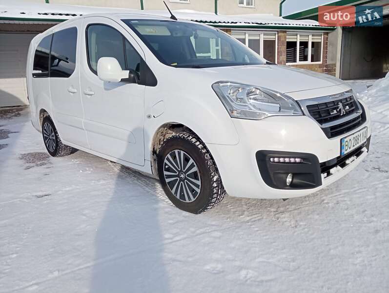 Вантажний фургон Peugeot Partner 2017 в Тернополі