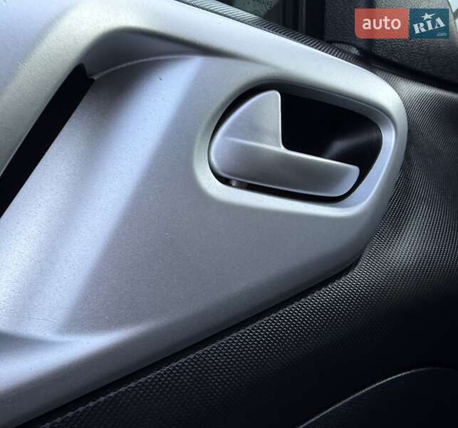 Минивэн Peugeot Partner 2017 в Львове