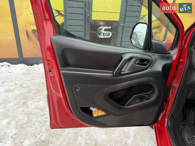 Минивэн Peugeot Partner 2011 в Стрые