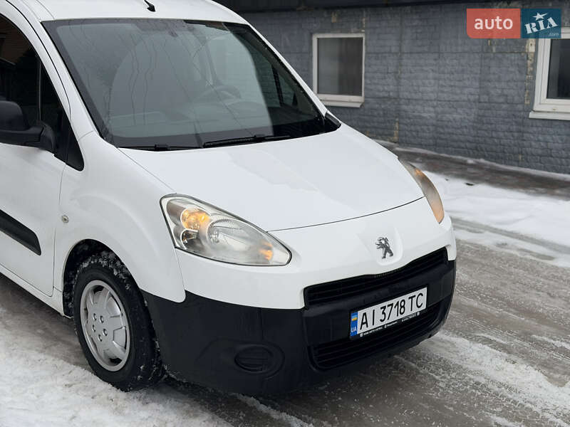 Грузовой фургон Peugeot Partner 2014 в Ивано-Франковске